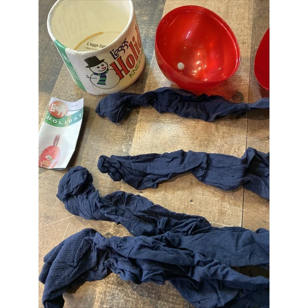 L'eggs Holiday Knee Highs Sheer Navy‎ Blue OSFA 2 Pairs Vintage 1996 Egg Package